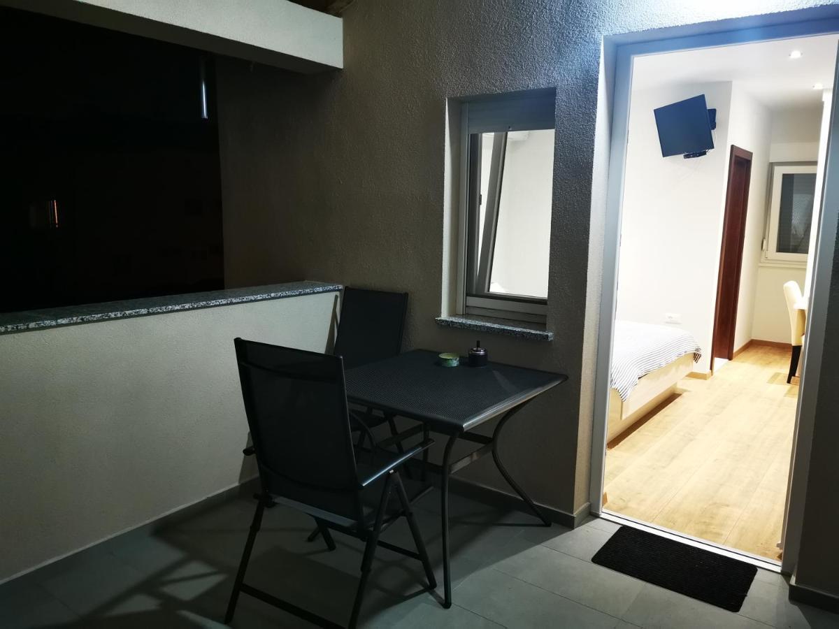 扎顿Studio Apartman Rosa公寓 外观 照片